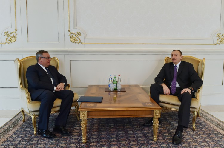 Ilham Aliyev receives president and chairman of VTB Bank’s Management Board