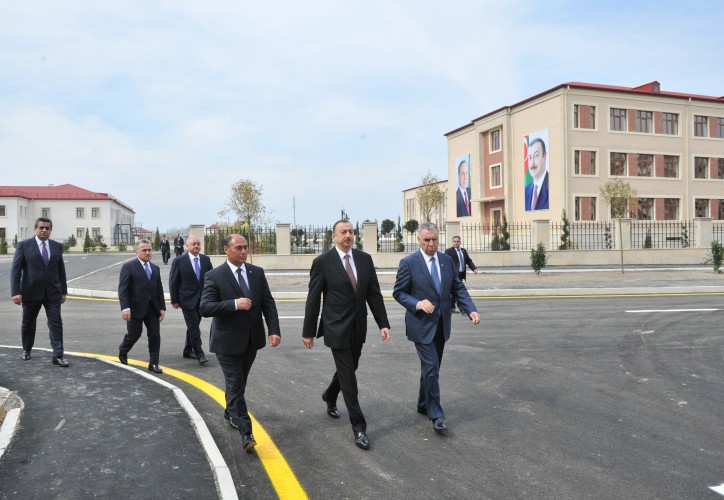 President Ilham Aliyev reviews newly-built residential complex for IDP families in Barda
