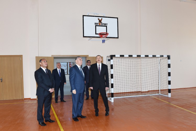 President Ilham Aliyev reviews newly-built residential complex for IDP families in Barda