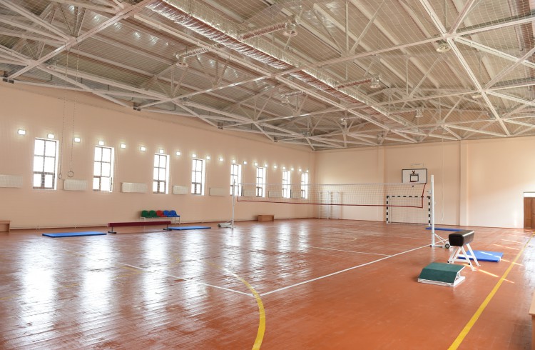President Ilham Aliyev reviews newly-built residential complex for IDP families in Barda