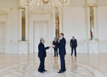 Azerbaijani president receives credentials from ambassadors of several countries (PHOTO)