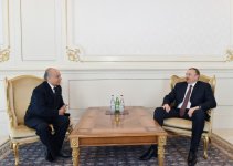 Azerbaijani president receives credentials from ambassadors of several countries (PHOTO)