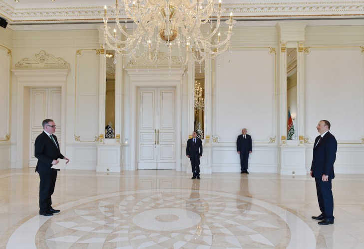 Azerbaijani president receives credentials from ambassadors of several countries (PHOTO)