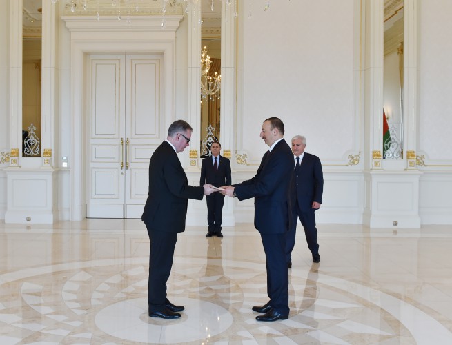 Azerbaijani president receives credentials from ambassadors of several countries (PHOTO)
