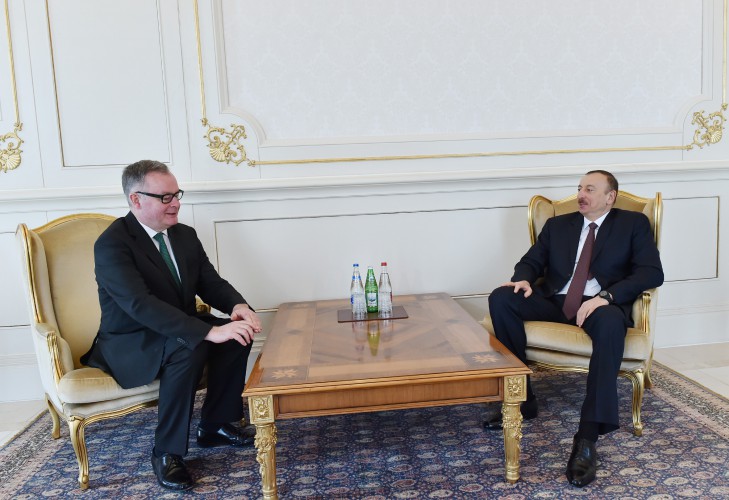 Azerbaijani president receives credentials from ambassadors of several countries (PHOTO)