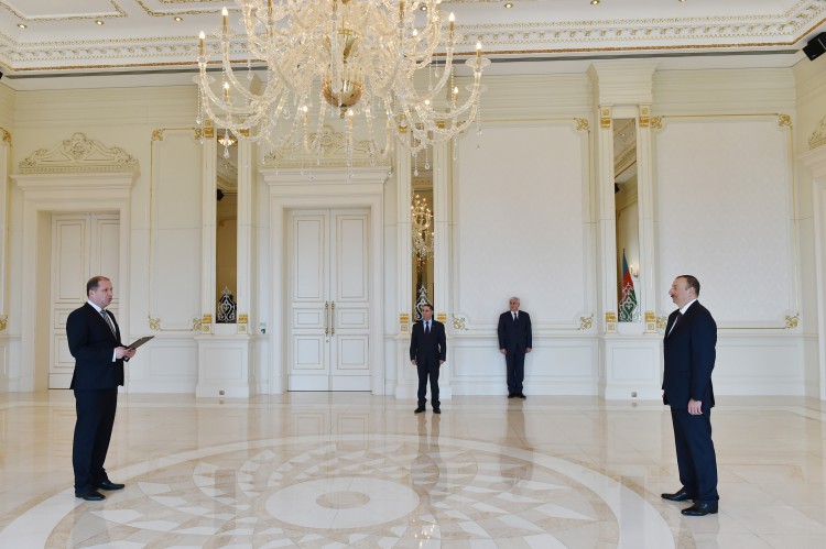 Azerbaijani president receives credentials from ambassadors of several countries (PHOTO)