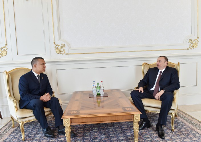 Azerbaijani president receives credentials from ambassadors of several countries (PHOTO)