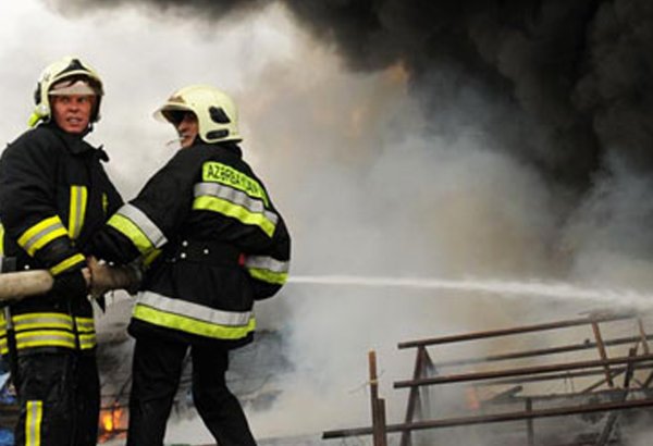 Fire breaks out in Istanbul industrial zone
