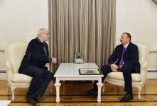 Azerbaijani president receives Russian film director