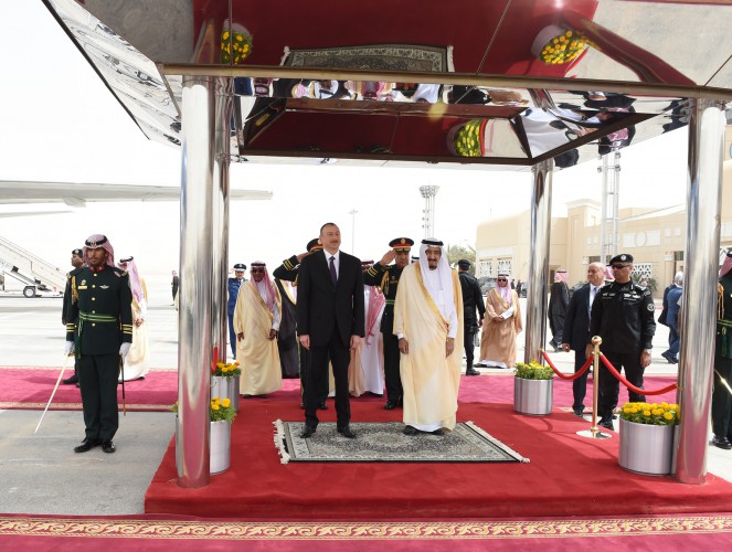Azerbaijani president, his spouse arrive in the Kingdom of Saudi Arabia on official visit (PHOTO)