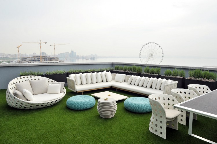 Azerbaijani president and his spouse attend opening of Inturist hotel