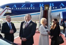 President Ilham Aliyev and his spouse arrive in Russia on working visit