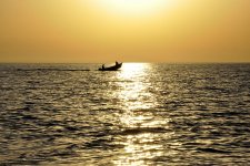 BAKU 2015: Sun, sea, beaches, waves and sunset (PHOTO)