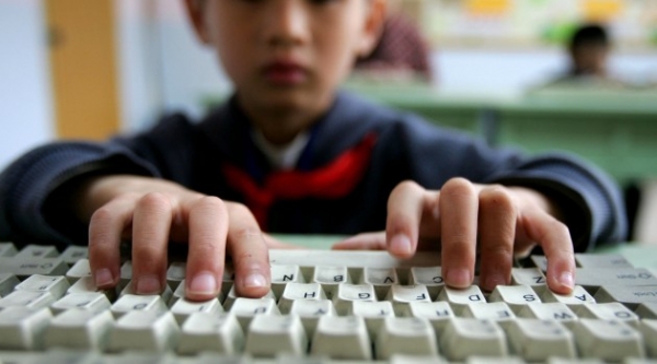 Safer Internet Day: We must all help Azerbaijan’s children and young people explore digital world in safety says UNICEF