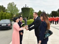 Official welcoming ceremony for Vietnamese president held in Baku (PHOTO)