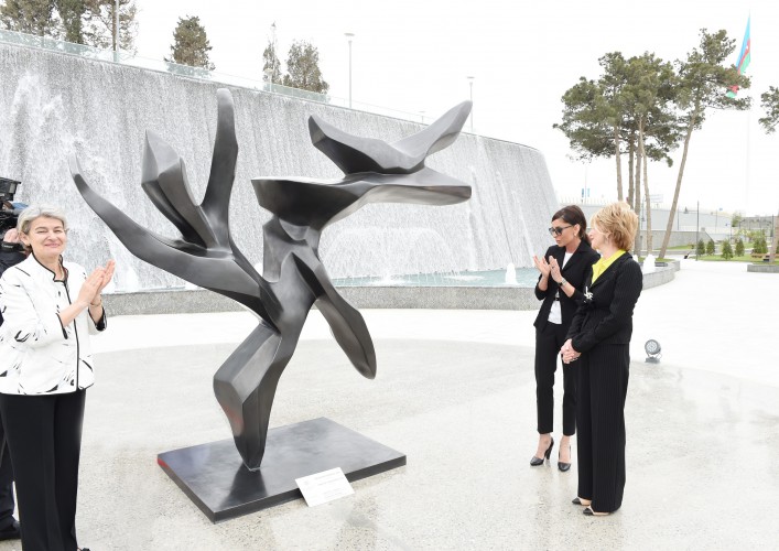 Azerbaijan`s first lady Mehriban Aliyeva attends opening ceremony of Tree of Peace (PHOTO)