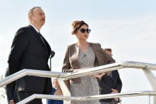 Azerbaijani president and his spouse attend opening of Boyukshor boulevard and park (PHOTO)