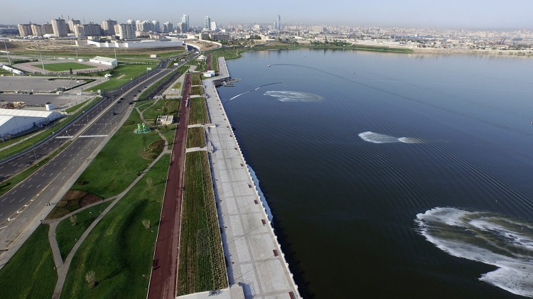 Azerbaijani president and his spouse attend opening of Boyukshor boulevard and park (PHOTO)