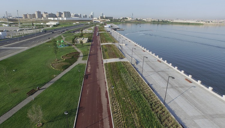 Azerbaijani president and his spouse attend opening of Boyukshor boulevard and park (PHOTO)