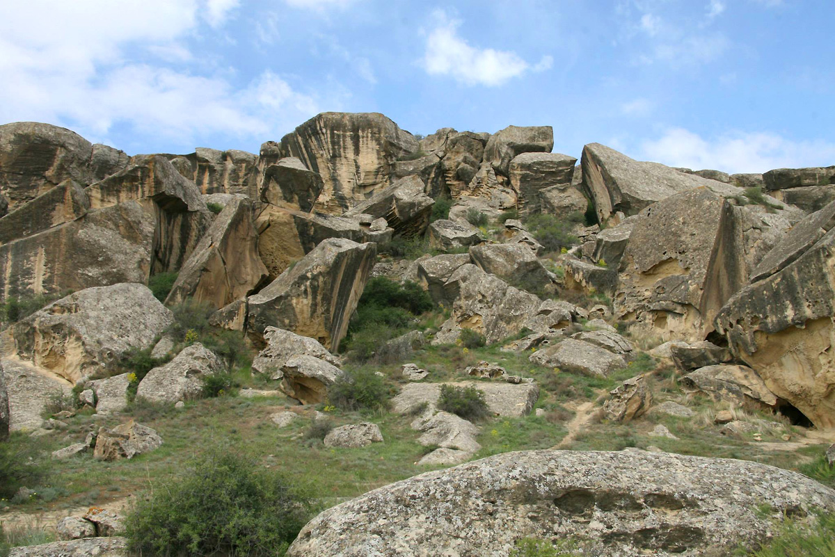 Gobustan - witness of ancient history of Azerbaijan (PHOTO)