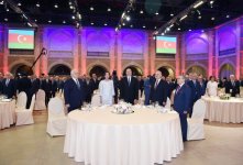 Ilham Aliyev, his spouse attend official reception on occasion of Republic Day (PHOTO)