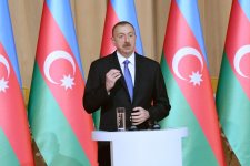 Ilham Aliyev, his spouse attend official reception on occasion of Republic Day (PHOTO)