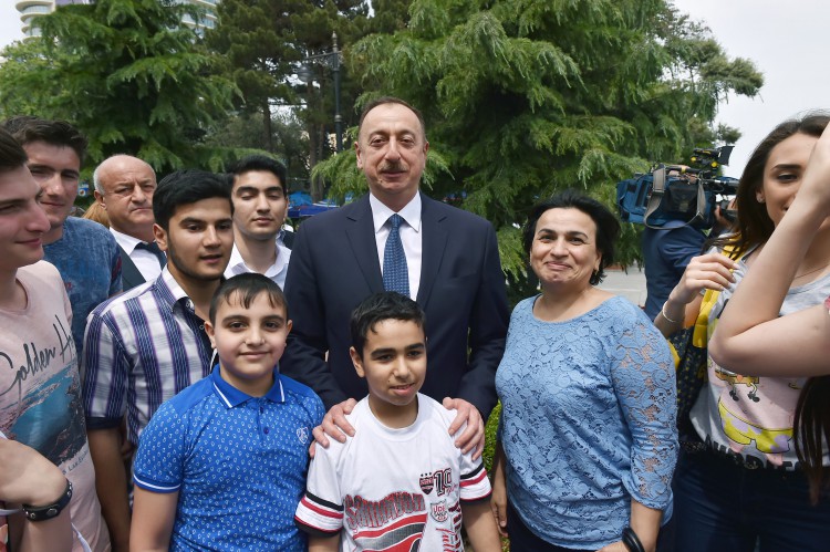 Azerbaijani president and his spouse attend opening of Baku White City boulevard