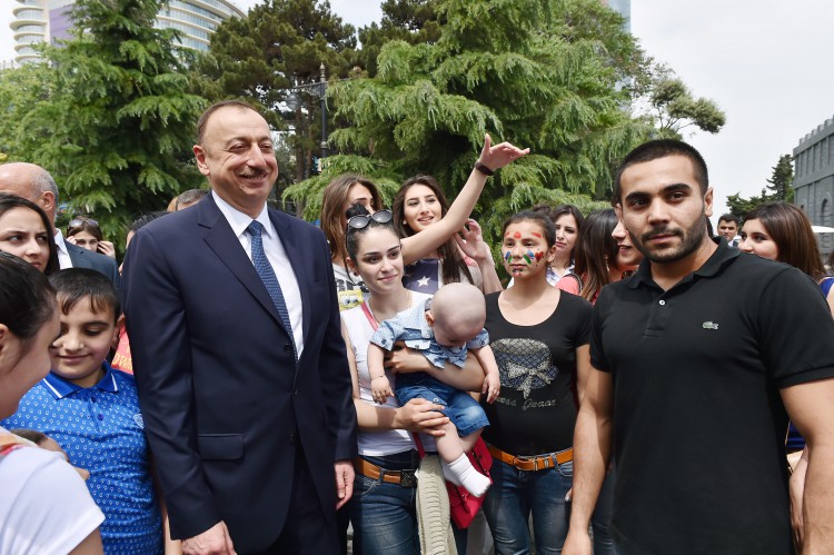 Azerbaijani president and his spouse attend opening of Baku White City boulevard