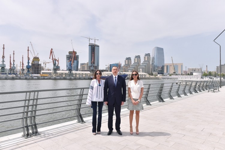 Azerbaijani president and his spouse attend opening of Baku White City boulevard