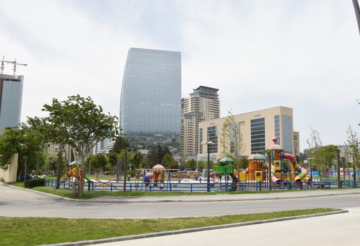 Azerbaijani president and his spouse attend opening of Baku White City boulevard