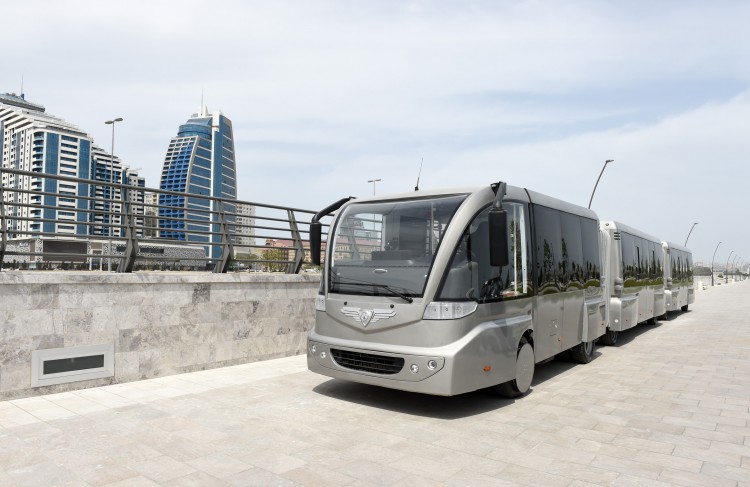 Azerbaijani president and his spouse attend opening of Baku White City boulevard