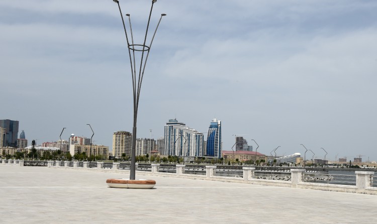 Azerbaijani president and his spouse attend opening of Baku White City boulevard