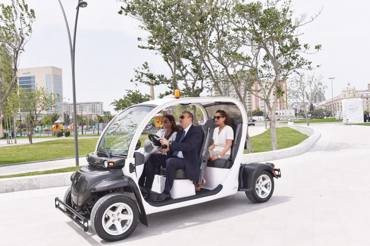 Azerbaijani president and his spouse attend opening of Baku White City boulevard