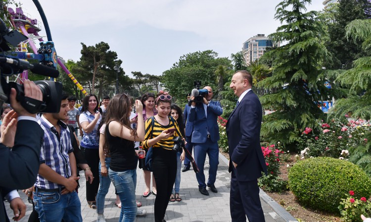 Azerbaijani president and his spouse attend opening of Baku White City boulevard
