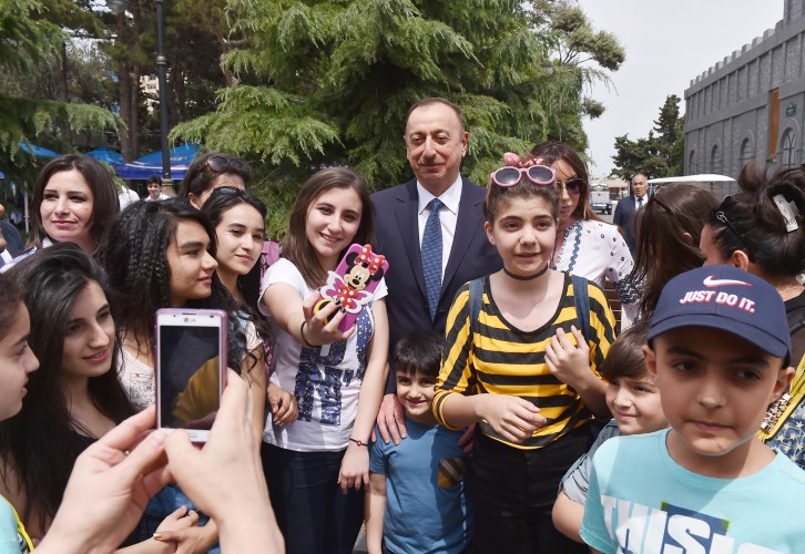 Azerbaijani president and his spouse attend opening of Baku White City boulevard