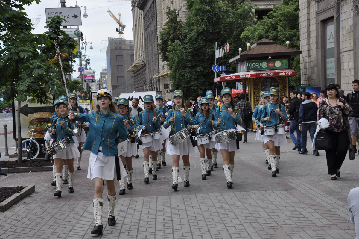 Kiev holds march dedicated to first European Games (PHOTO)