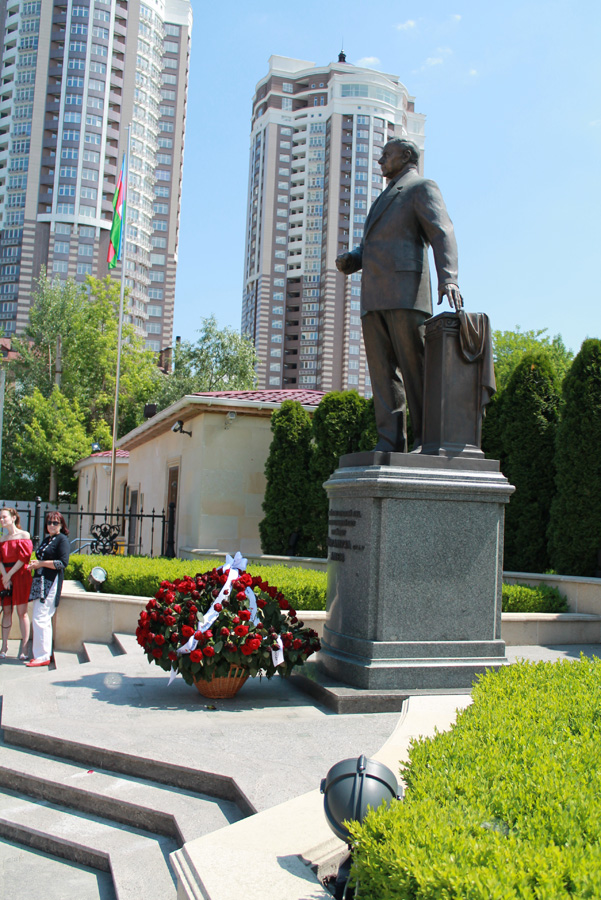 Kiev holds march dedicated to first European Games (PHOTO)