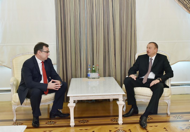 Azerbaijani president receives Moldovan ambassador