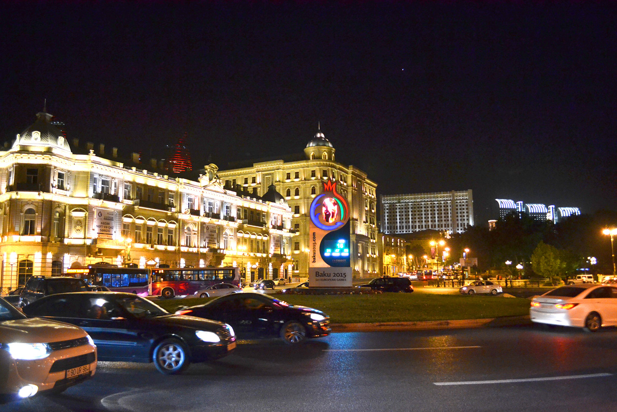 In the very heart of capital – evening walk in Baku (Part 1) (PHOTO)