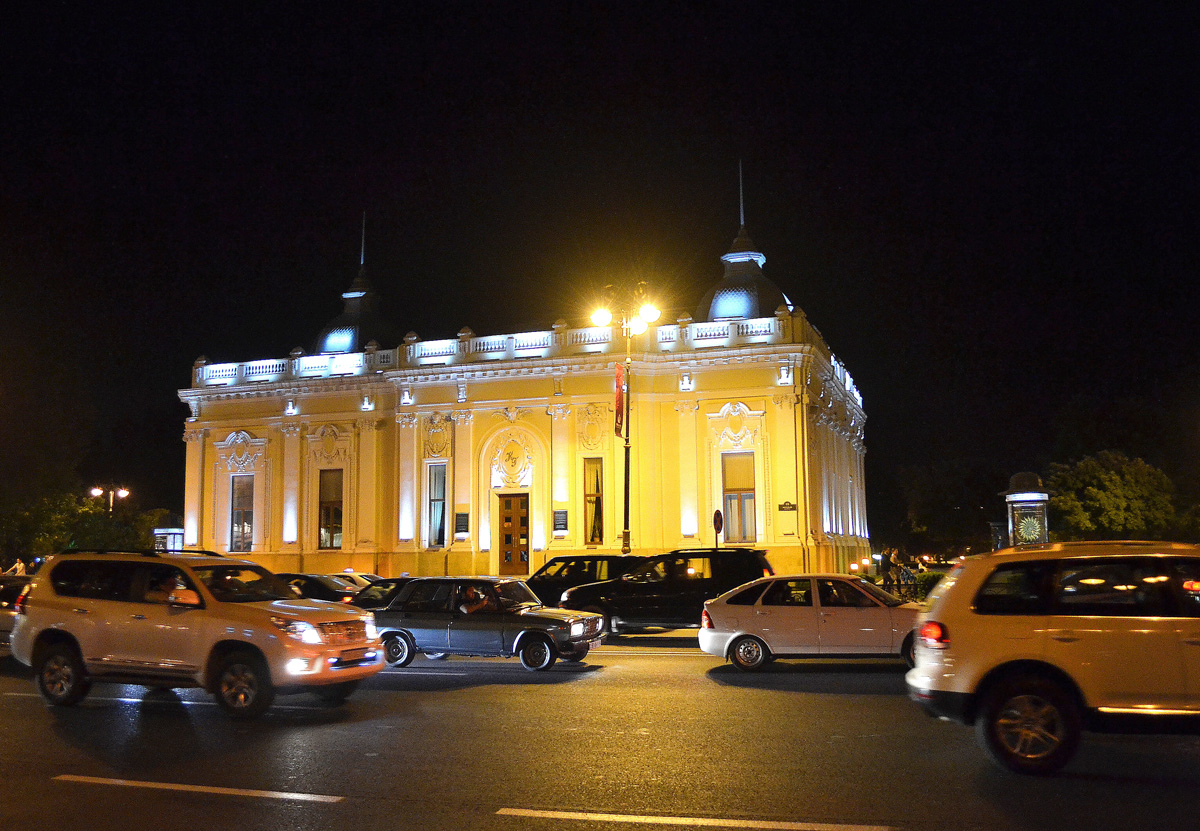 In the very heart of capital – evening walk in Baku (Part 1) (PHOTO)