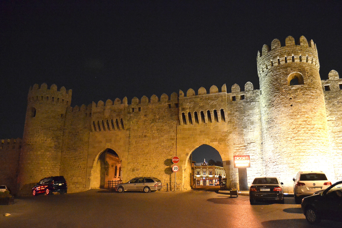 In the very heart of capital – evening walk in Baku (Part 1) (PHOTO)