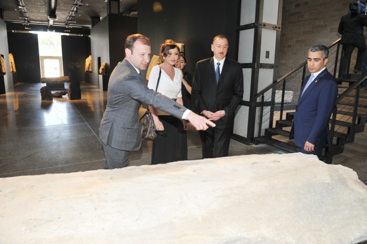 President Ilham Aliyev, his spouse review Stone Annals Museum in National Flag Square (PHOTO)
