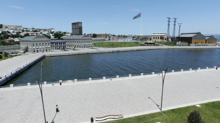 President Ilham Aliyev, his wife  attend opening of Bayil Boulevard