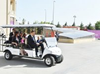 Ilham Aliyev, his spouse meet athletes to represent Azerbaijan in European Games (PHOTO)