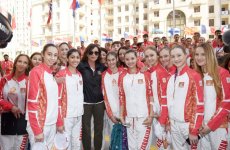 Ilham Aliyev, his spouse meet athletes to represent Azerbaijan in European Games (PHOTO)