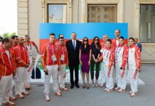 Ilham Aliyev, his spouse meet athletes to represent Azerbaijan in European Games (PHOTO)