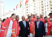 Ilham Aliyev, his spouse meet athletes to represent Azerbaijan in European Games (PHOTO)
