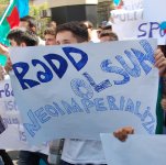 Azerbaijani youth hold protest action in front of EU Delegation building