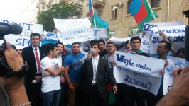 Azerbaijani youth hold protest action in front of EU Delegation building
