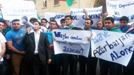 Azerbaijani youth hold protest action in front of EU Delegation building